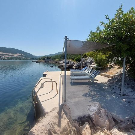 Apartments By The Sea Zuronja, Peljesac - 13202 Putniković Eksteriør bilde
